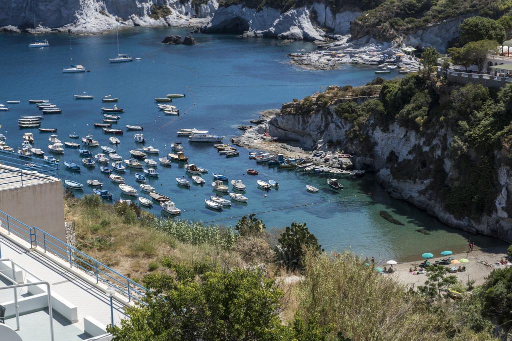 Magi - Appartamenti Maga Circe Ponza Luaran gambar